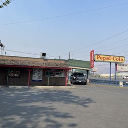 Stop & Go Burgers - Exterior