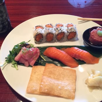 Sushi Ushi - Spicy salmon roll, salmon nagiri, toro sashimi, and toro tartar! Good as always - Sushi Bars Near Me - Valrico, Florida Sushi Ushi - Spicy salmon roll, salmon nagiri, toro sashimi, and toro tartar! Good as always - Sushi Bars Near Me - Valrico, Florida