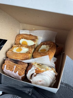 Jen's Pastries by null