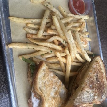 Tout Suite - Club Sandwich - Cafes Near Me - Houston, Texas