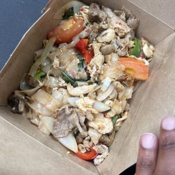 Chang Yai Thai Noodle & Cafe - This is the drunken noodles. I specifically asked for the flat square noodles, they said they had it, this ain't it - Thai Near Me - Pasadena, Texas
