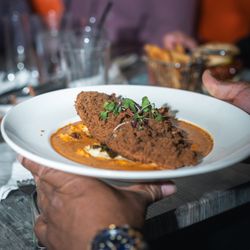 Flavor Hills - Catfish and grits