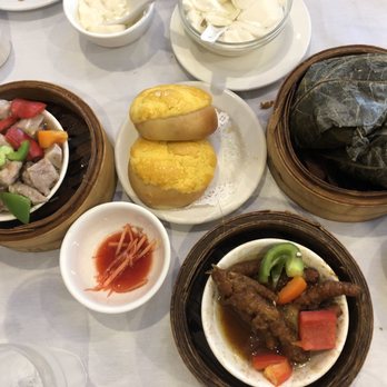 Sun Kong - Pork , rice and chicken in lotus leaf, custard bun - Dim Sum Near Me - Malden, Massachusetts