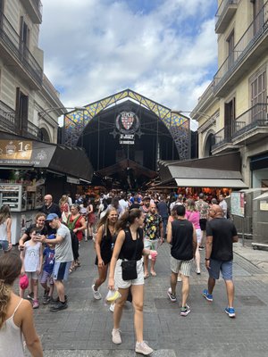 JUST ROYAL BCN by null