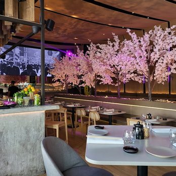 Paperfish Sushi - Sushi Bars Near Me - Miami, Florida