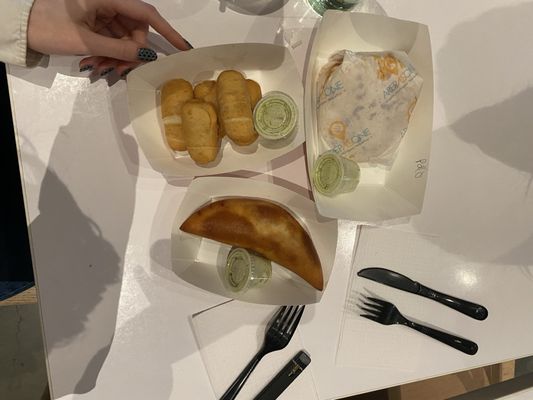 Mosaico by Arepa Zone by null