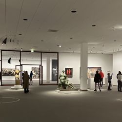 Neue Nationalgalerie - Lower level core collection gallery space