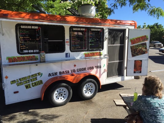 Basilios Tacos by null