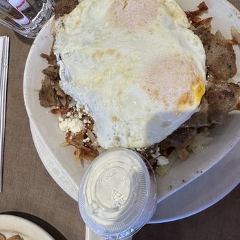 Egg Basket Pancake House - Greek breakfast skillet - never seen this on a menu so I gave it a try. SO good! - Breakfast & Brunch Near Me - Streamwood, Illinois