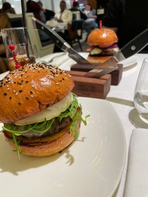 Gordon Ramsay Burger by null