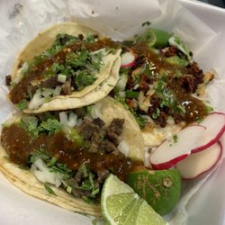 Panadería La Bendición - Steak and chorizo tacos