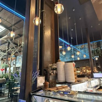 Glass Box - Seafood Near Me - San Diego, California