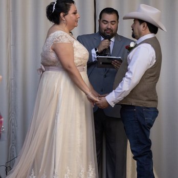 Wedding Minister Watsonville - Close up - Officiants Near Me Wedding Minister Watsonville - Close up - Officiants Near Me