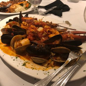 Casa di Fratelli - Lobster Linguine - Italian Near Me - Westbury, New York Casa di Fratelli - Lobster Linguine - Italian Near Me - Westbury, New York