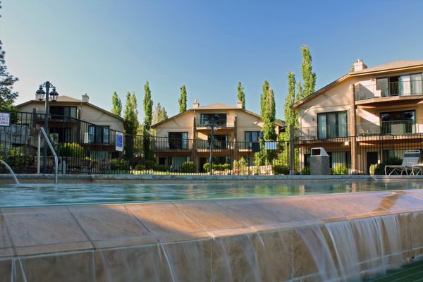 Mountain Lake Lodge by null