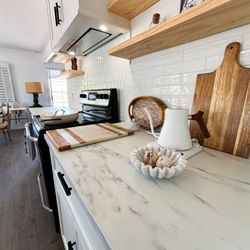 Master Tile - Backsplash/wood flooring/baseboards done for couple in rio verde