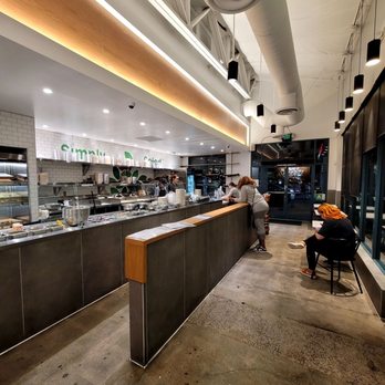 Simply Salad - Simply salad Interior - Salad Near Me - Gardena, California