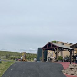 Mastroserio Winery - There is an indoor tasting room as well as outdoor patio