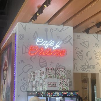 Con Azucar Cafe - Front counter display - Bakeries Near Me - Sacramento, California
