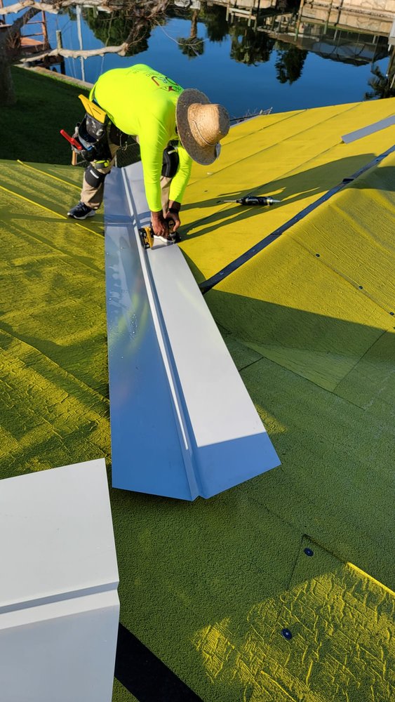 Slide of D&J Roofing and Construction