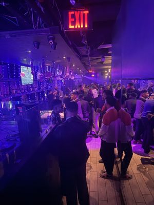 Thurst Lounge by null