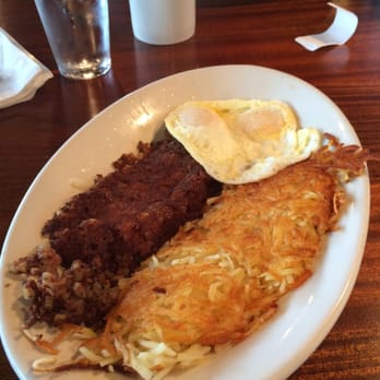 Eagle River Ale House - Corn beef hash - New American Near Me - Eagle River, Alaska