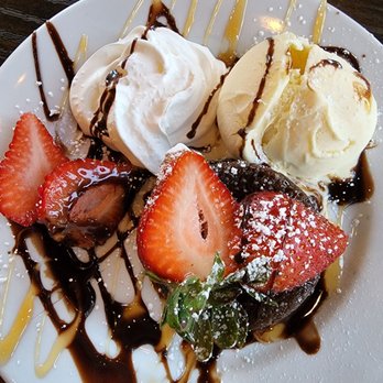Olivio's Trattoria - Flourless chocolate cake - Italian Near Me - Simi Valley, California Olivio's Trattoria - Flourless chocolate cake - Italian Near Me - Simi Valley, California