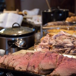 River's Bend Lodge - Dinner is on