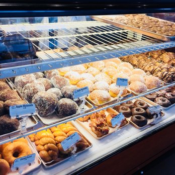 Liliha Bakery - Bakeries Near Me - Honolulu, Hawaii Liliha Bakery - Bakeries Near Me - Honolulu, Hawaii