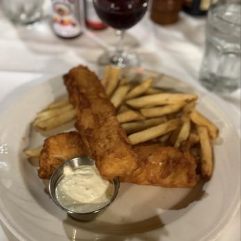 Nick's Seafood Restaurant - Did and chip' - Seafood Near Me - Pacifica, California
