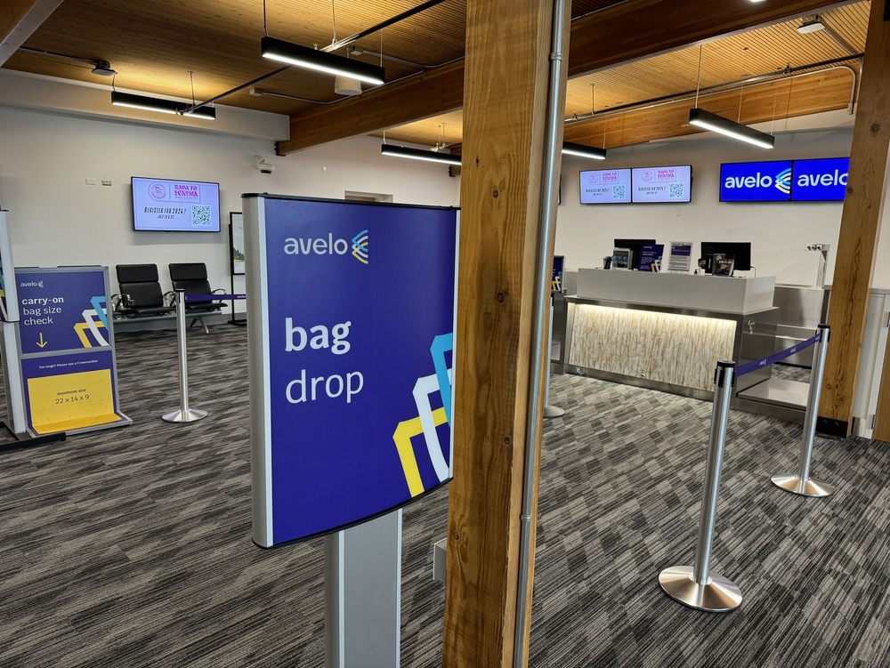 AVELO AIRLINES Updated June 2024 52 Reviews 2200 Airport Blvd