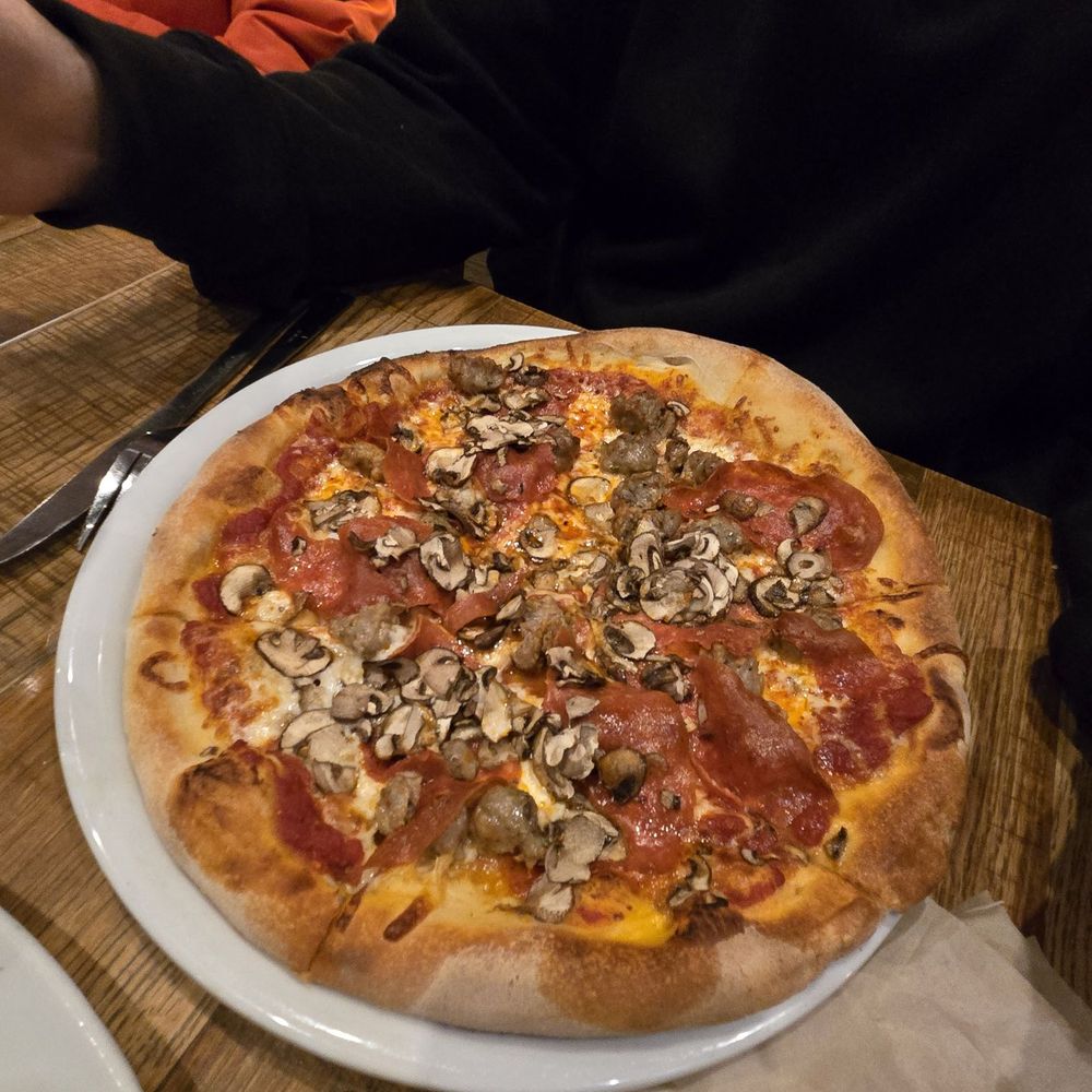 California Pizza Kitchen - The Works Pizza - Pizza Near Me - Geneva, Illinois California Pizza Kitchen - The Works Pizza - Pizza Near Me - Geneva, Illinois