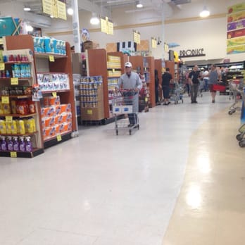 Econo Gate 5 - Inside the store - Grocery Near Me
