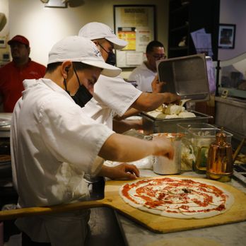Juliana's - Pizza Near Me - Brooklyn, New York Juliana's - Pizza Near Me - Brooklyn, New York