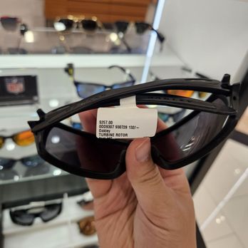 Sunglasses Hut - Oakley Turbine sunglasses - Sunglasses Near Me - Santa Clarita, California Sunglasses Hut - Oakley Turbine sunglasses - Sunglasses Near Me - Santa Clarita, California