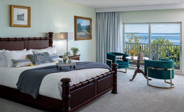 The Bayview Hotel by null