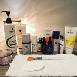 Esthetics by Amanda - Brightening facial