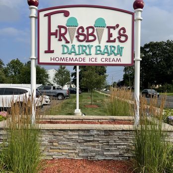 Frisbie's Dairy Barn - The Sign - Ice Cream & Frozen Yogurt Near Me - New Britain, Connecticut