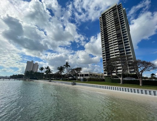 Palm Beach House Condominium by null