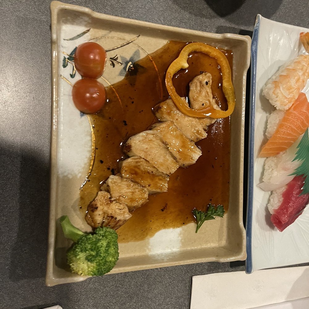 Kiku Japanese Restaurant - Teriyaki Chicken - Japanese Near Me - Pittsburgh, Pennsylvania