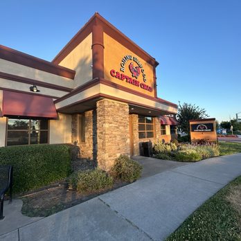 Captain Crab - Front - Seafood Near Me - Elk Grove, California