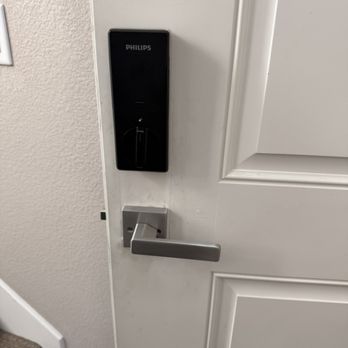 Call & Unlock Locksmith - Phillips smart lock fresh install - Keys & Locksmiths Near Me - San Francisco, California Call & Unlock Locksmith - Phillips smart lock fresh install - Keys & Locksmiths Near Me - San Francisco, California