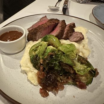 Oliver's Restaurant - U.S.D.A. Prime Filet Mignon - New American Near Me - Buffalo, New York