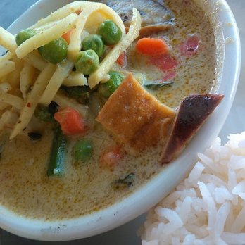 Darunee Thai Cuisine - Green curry tofu lunch set - Thai Near Me - San Marcos, California