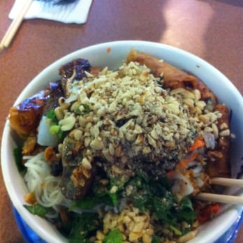 108 Vietnamese Restaurant - Bun chai gio thit nuong! With extra peanuts! - Vietnamese Near Me - Kent, Washington 108 Vietnamese Restaurant - Bun chai gio thit nuong! With extra peanuts! - Vietnamese Near Me - Kent, Washington