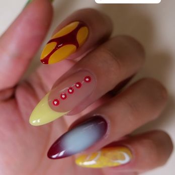 Base Nail Bar - Hard Gel with Level 2 Nail Art - Nail Salons Near Me - West Hollywood, California