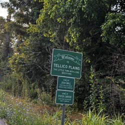B & B Restaurant - If you find this sign... You're getting close!