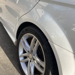 Sam's Xpress Car Wash - Extra clean tires with minimal effort from me!