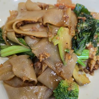 Rolling Wok - Pad se ew - Chinese Near Me - Des Moines, Iowa Rolling Wok - Pad se ew - Chinese Near Me - Des Moines, Iowa