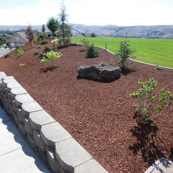 Russell Landscaping - a view of a landscaped yard - Landscaping Near Me - Selah, Washington